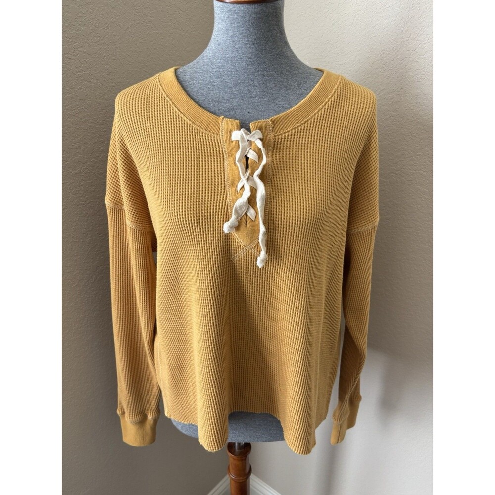 Abercrombie & Fitch Size Medium Mustard Yellow Waffle Knit Lace Up Top